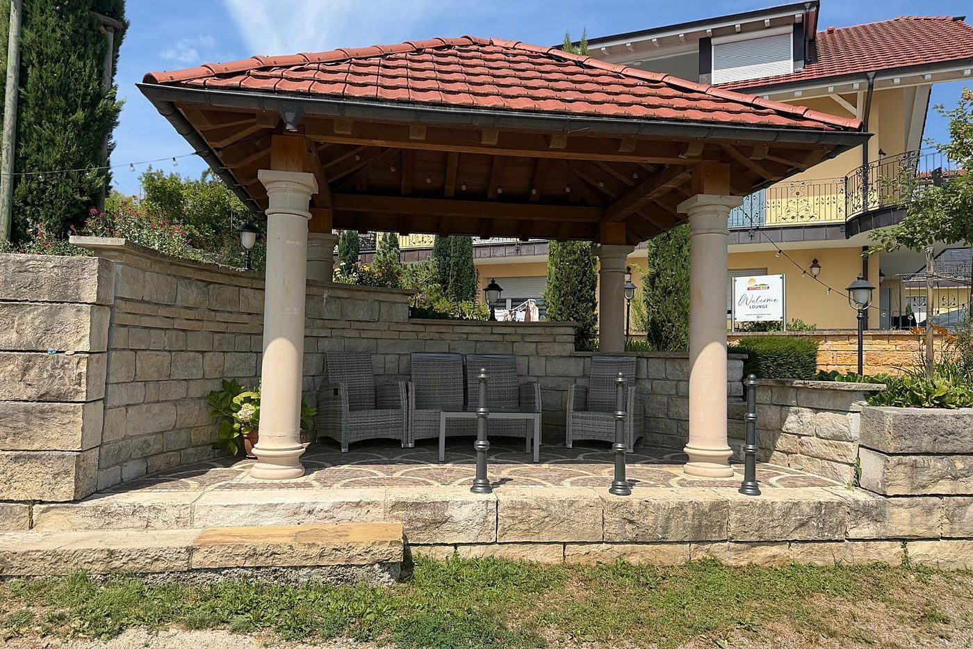Nachher: Gartenpavillon