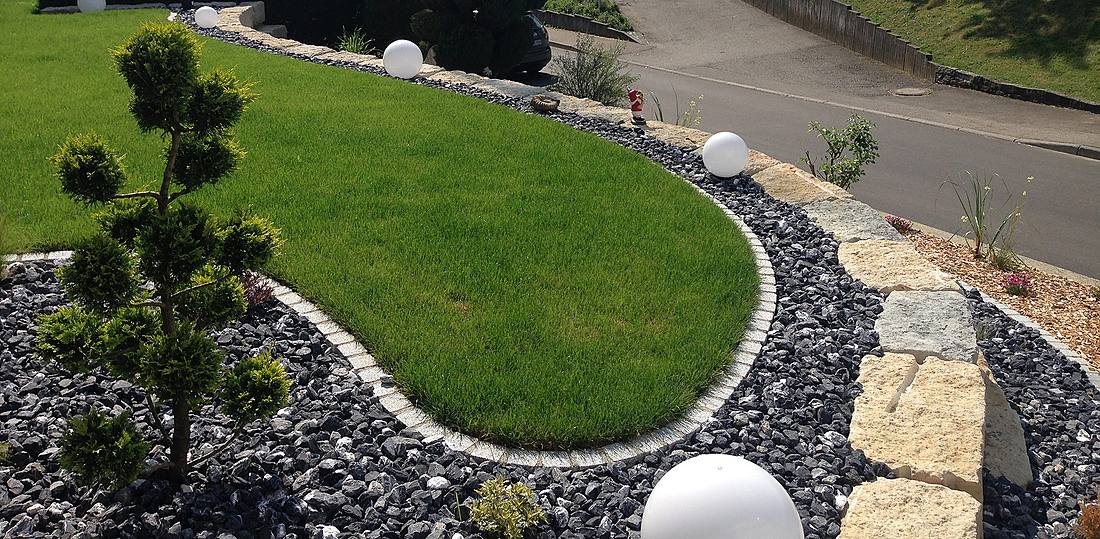 Garten- und Bepflanzung