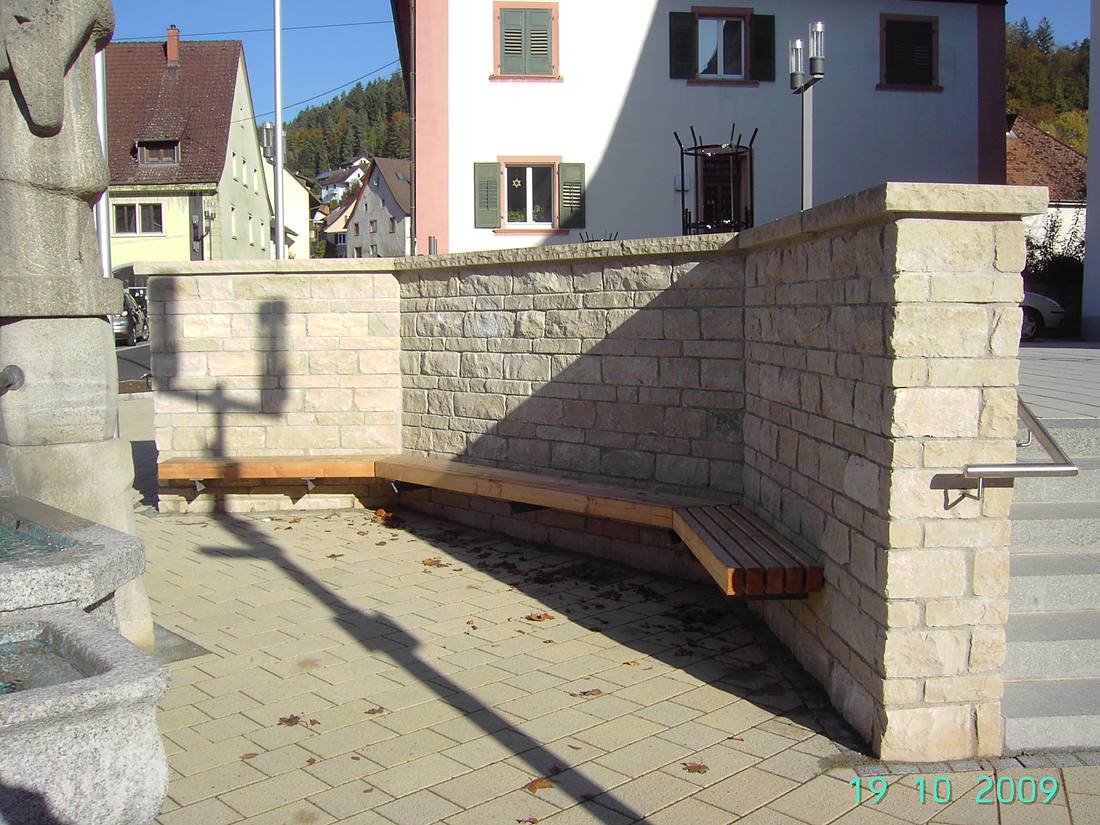 Natursteinmauer von KAISER