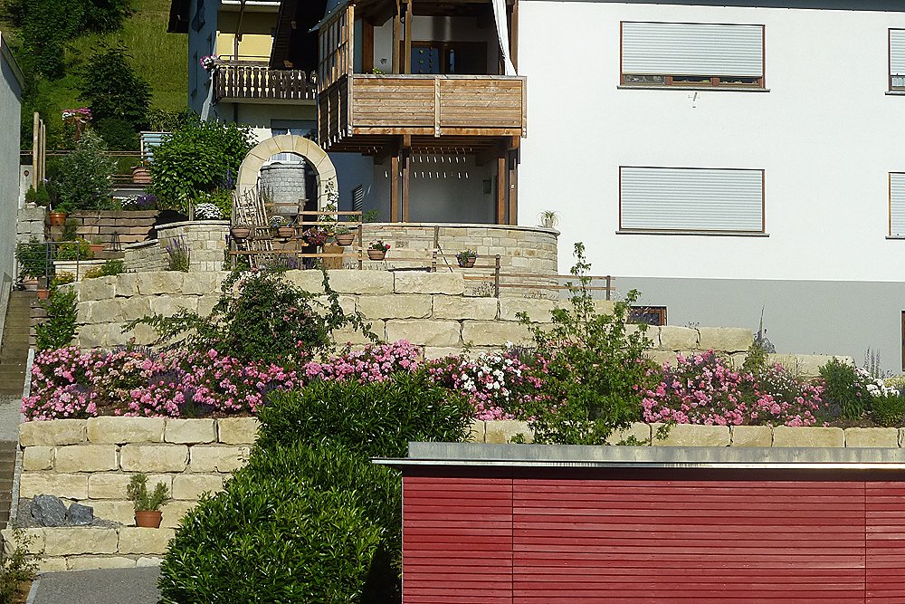 Terrassierter Hanggarten in Gurtweil
